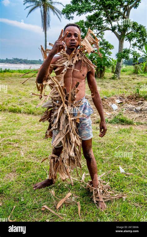 THE CONGO MAN .